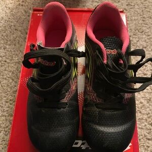 Girl Cleets - Size 12